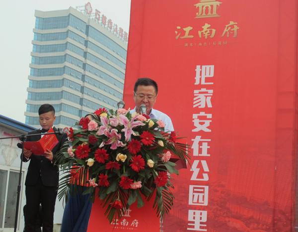 1-15092Q11212E6.jpg